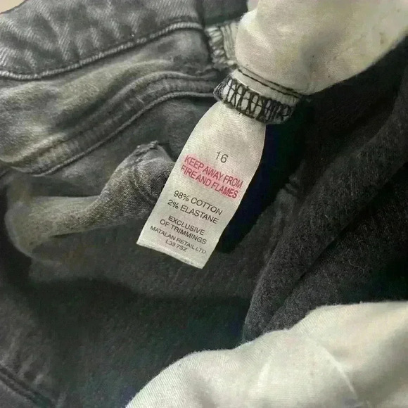 Papaya denim size 16 plus distressed black  denims super stretch - Picture 7 of 8